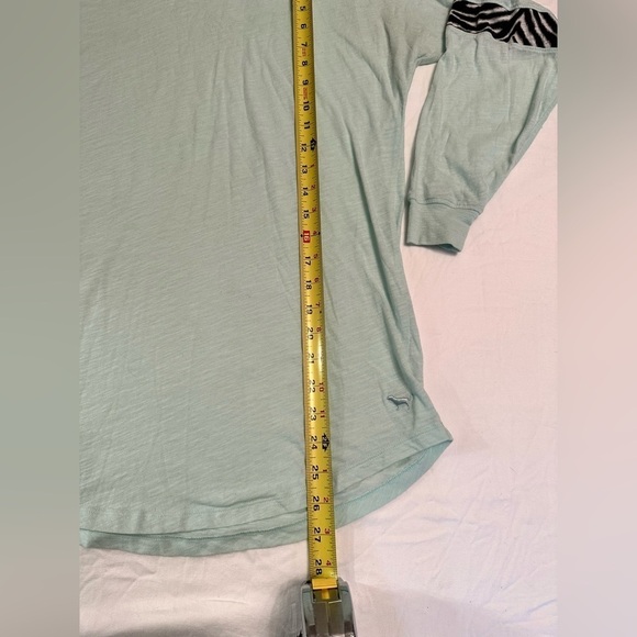 Pink Victoria's Secret Y2K Long Sleeve Tee in Light Green w/Zebra Accents Sz XS - Picture 3 of 6